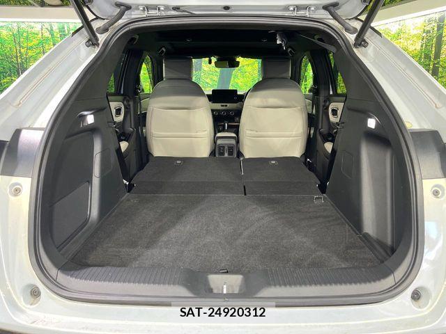 Honda VEZEL 2022-02 8372324-9