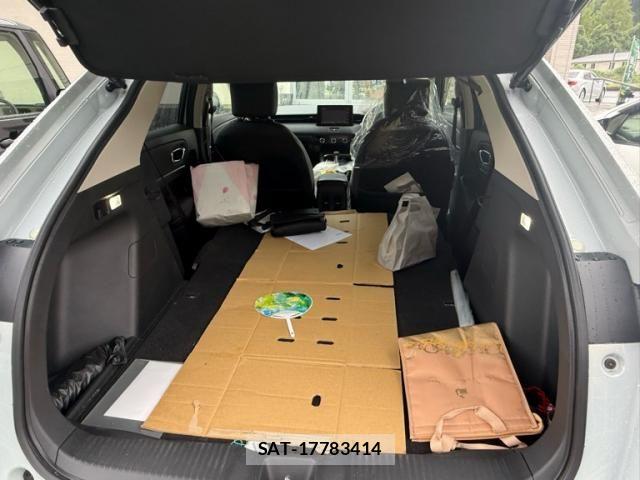Honda VEZEL 2022-09 8415665-9