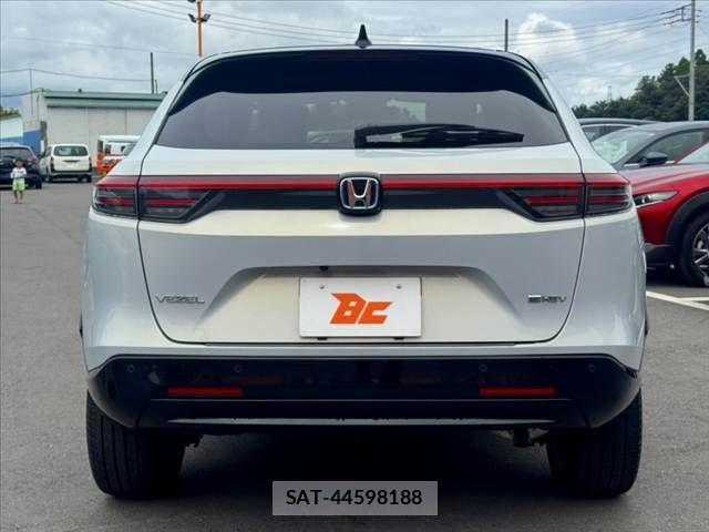 Honda VEZEL 2024-09 8415650-13