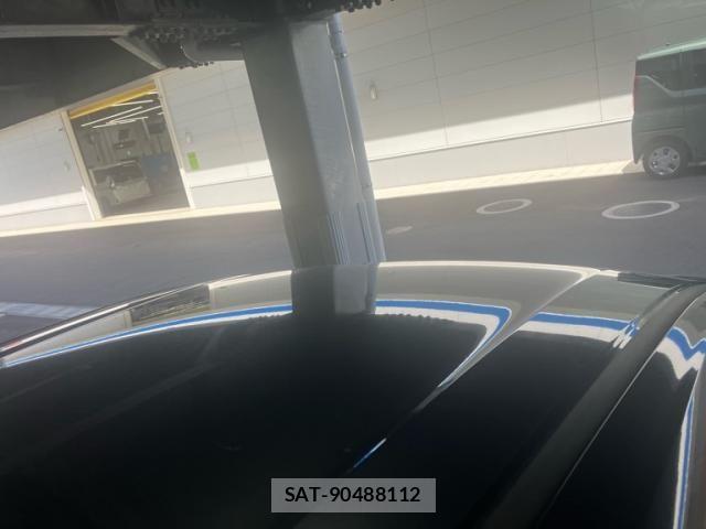 Honda VEZEL 2021-10 8415666-15