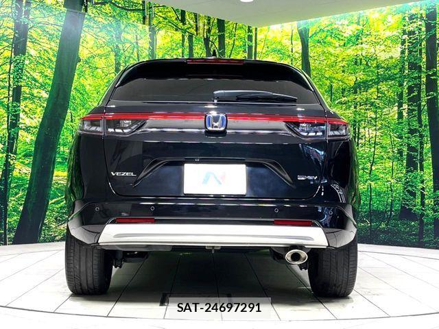 Honda VEZEL 2022-05 8439035-15