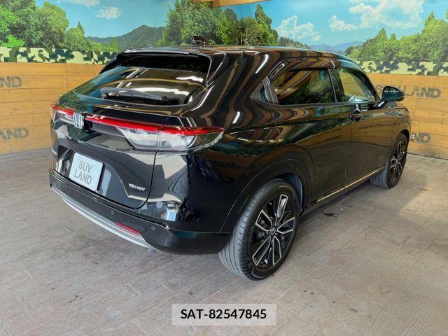 Honda VEZEL 2024-04 8439031-17