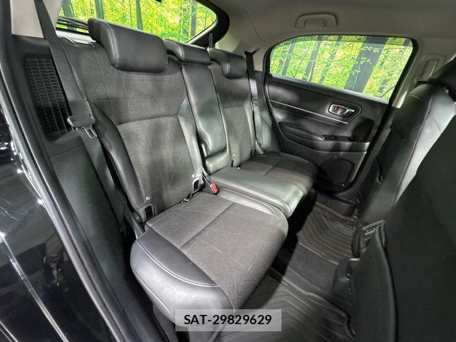 Honda VEZEL 2024-03 8439032-12