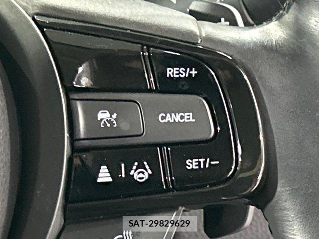 Honda VEZEL 2024-03 8439032-4
