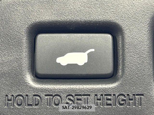 Honda VEZEL 2024-03 8439032-7