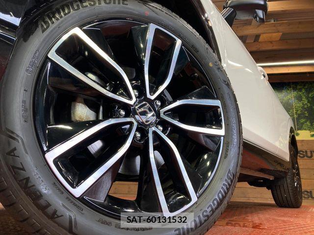 Honda VEZEL 2025-11 8458703-12