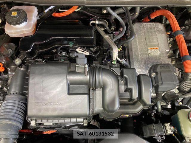 Honda VEZEL 2025-11 8458703-17
