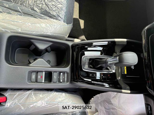 Honda VEZEL 2026-08 8527974-12