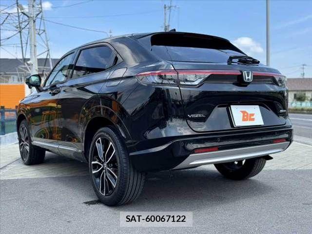 Honda VEZEL 2023-07 8563945-12