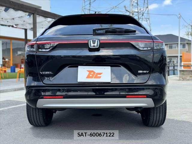 Honda VEZEL 2023-07 8563945-13