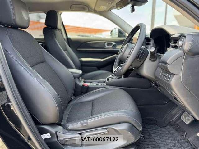 Honda VEZEL 2023-07 8563945-15