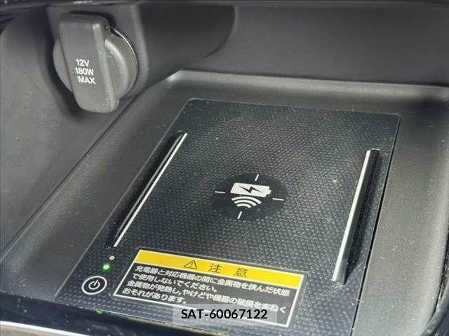 Honda VEZEL 2023-07 8563945-26