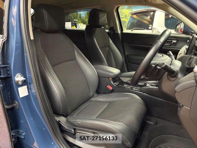 Honda VEZEL 2025-07 8563940-7