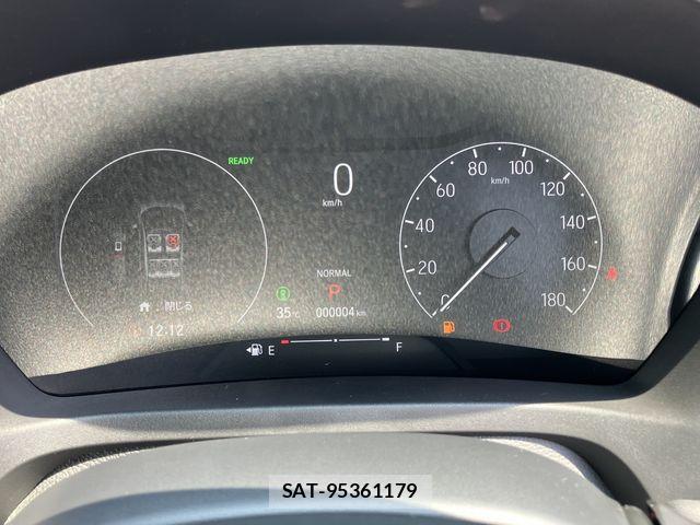 Honda VEZEL 2026-07 8629518-17
