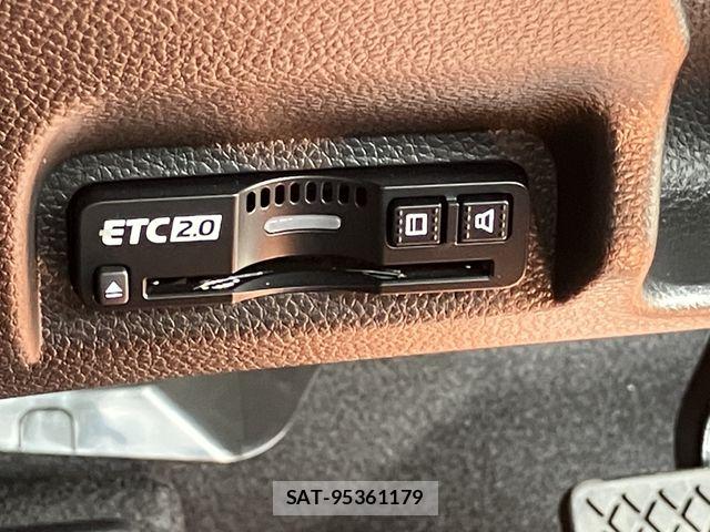 Honda VEZEL 2026-07 8629518-18