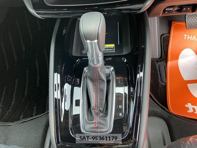 Honda VEZEL 2026-07 8629518-24