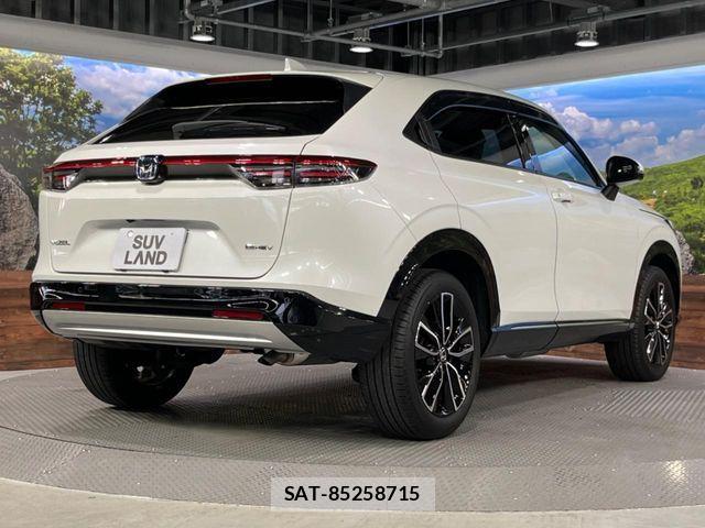 Honda VEZEL 2024-10 8629523-17