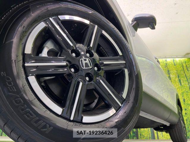 Honda VEZEL 2025-10 8662178-12