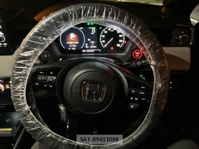 Honda VEZEL 2024-09 8686845-16