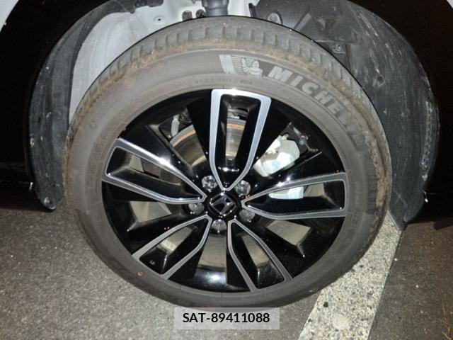 Honda VEZEL 2024-09 8686845-6