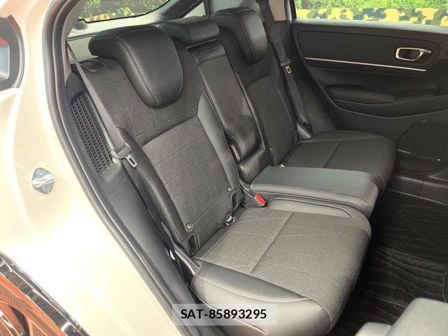 Honda VEZEL 2024-10 8686844-11