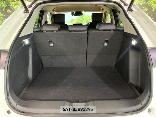 Honda VEZEL 2024-10 8686844-12