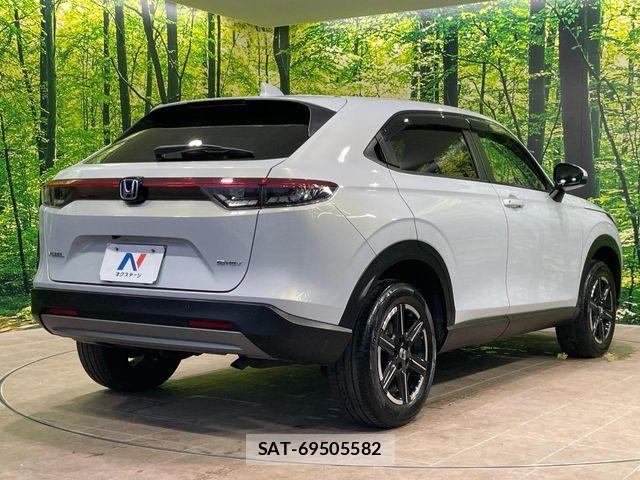 Honda VEZEL 2023-10 8686848-16