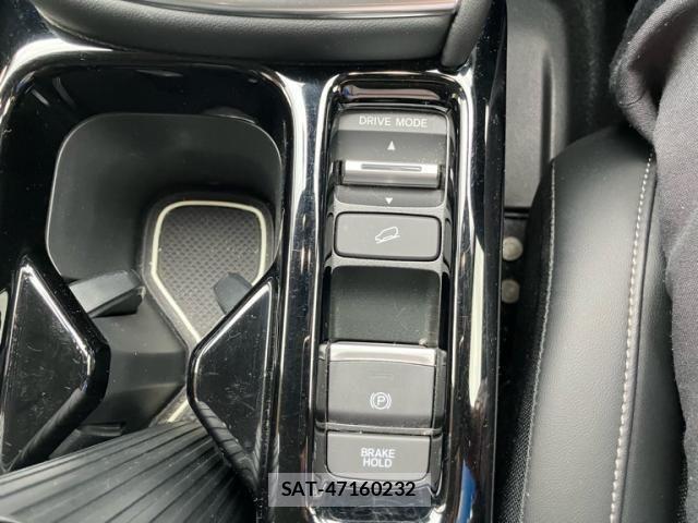 Honda VEZEL 2022-01 8744324-16