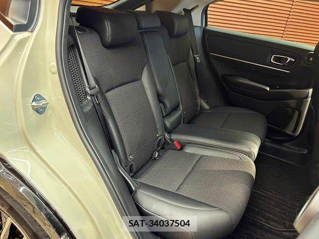 Honda VEZEL 2021-12 8746589-11