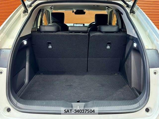 Honda VEZEL 2021-12 8746589-12
