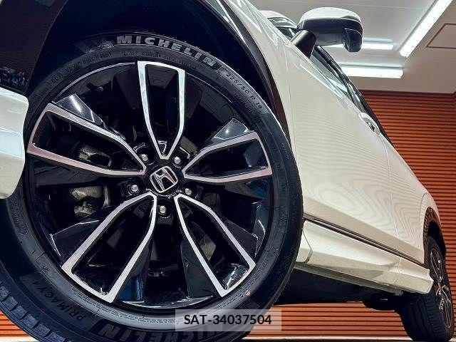 Honda VEZEL 2021-12 8746589-18