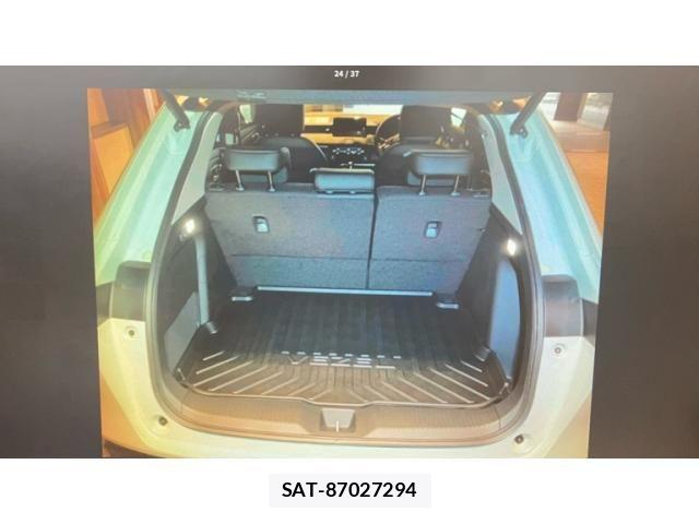 Honda VEZEL 2023-02 8744194-15