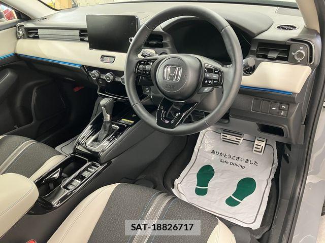 Honda VEZEL 2025-09 8746562-17