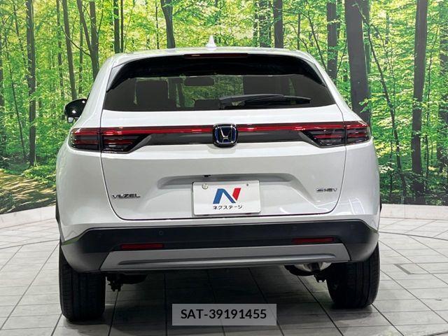Honda VEZEL 2025-09 8797821-14
