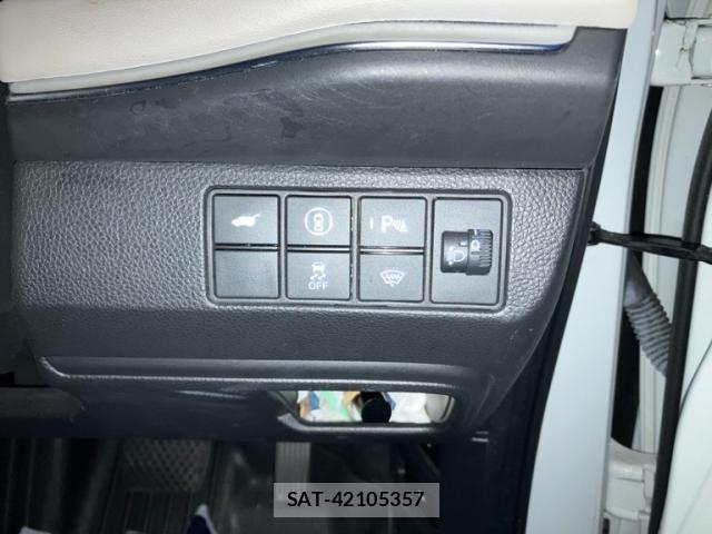 Honda VEZEL 2022-04 8797837-16