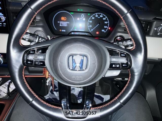 Honda VEZEL 2022-04 8797837-17