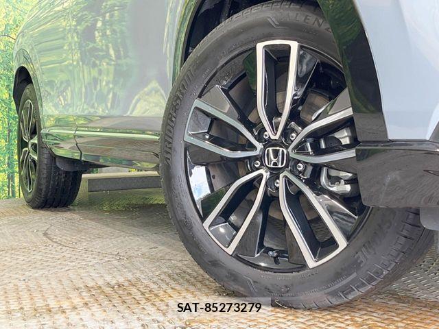 Honda VEZEL 2025-04 8797815-12