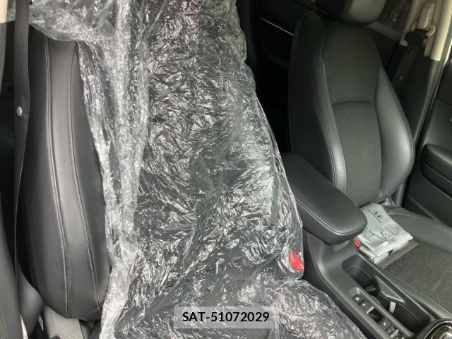 Honda VEZEL 2023-11 8797836-14