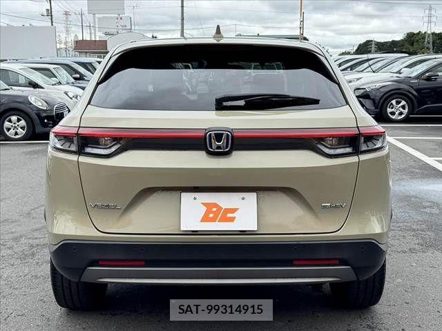 Honda VEZEL 2023-11 8797835-13