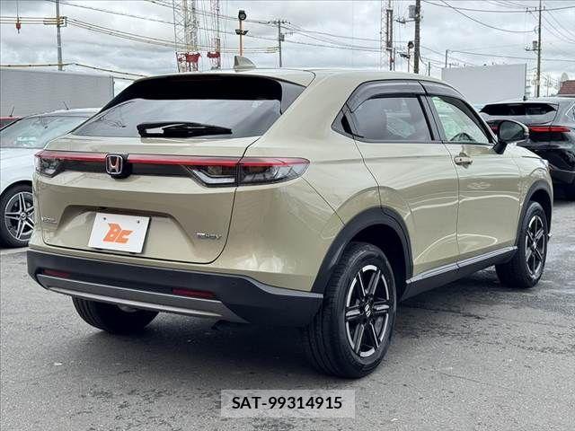 Honda VEZEL 2023-11 8797835-14