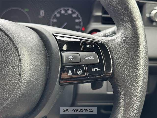 Honda VEZEL 2023-11 8797835-27