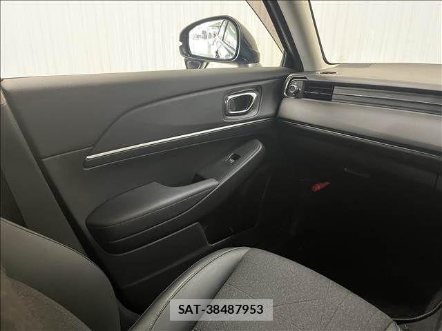 Honda VEZEL 2024-12 8797826-10