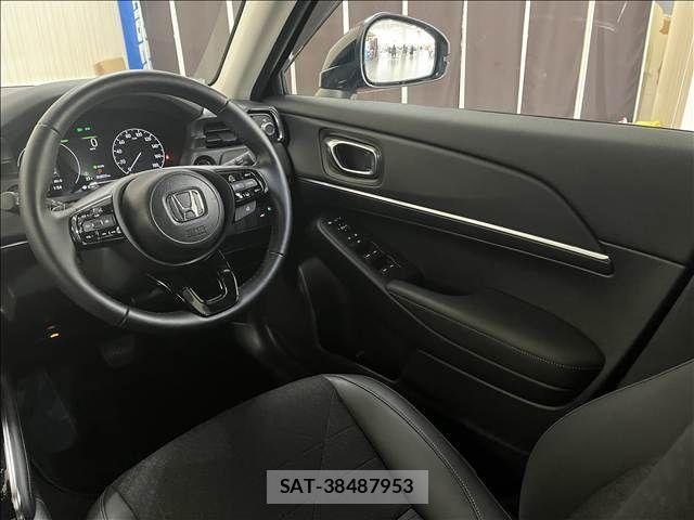 Honda VEZEL 2024-12 8797826-11