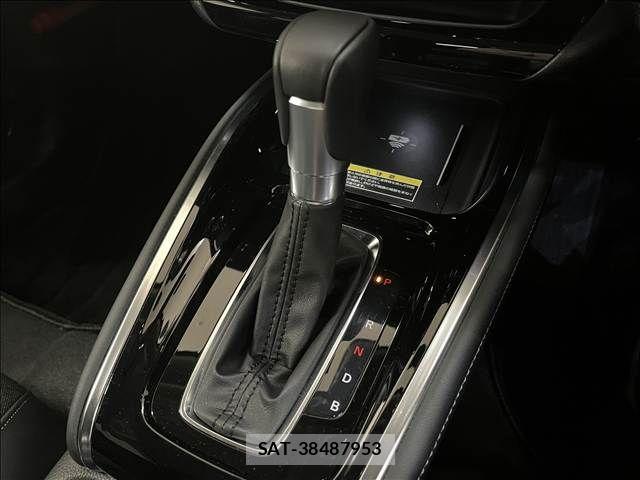 Honda VEZEL 2024-12 8797826-24