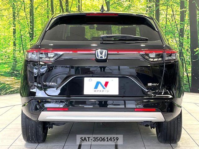 Honda VEZEL 2021-12 8832302-15