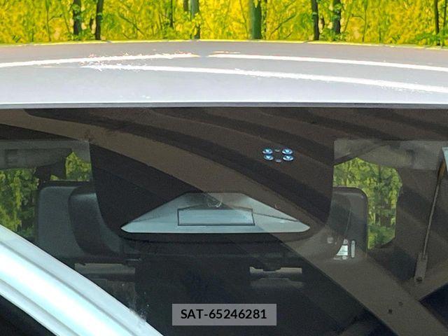 Honda VEZEL 2023-03 8832289-2