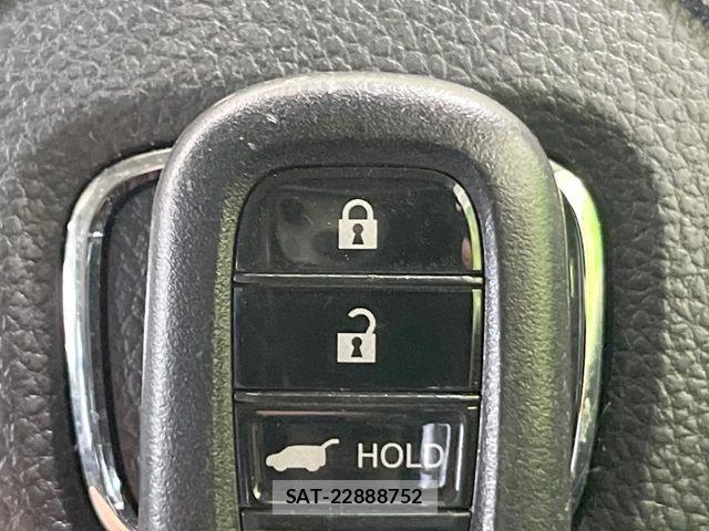 Honda VEZEL 2022-07 8832299-6