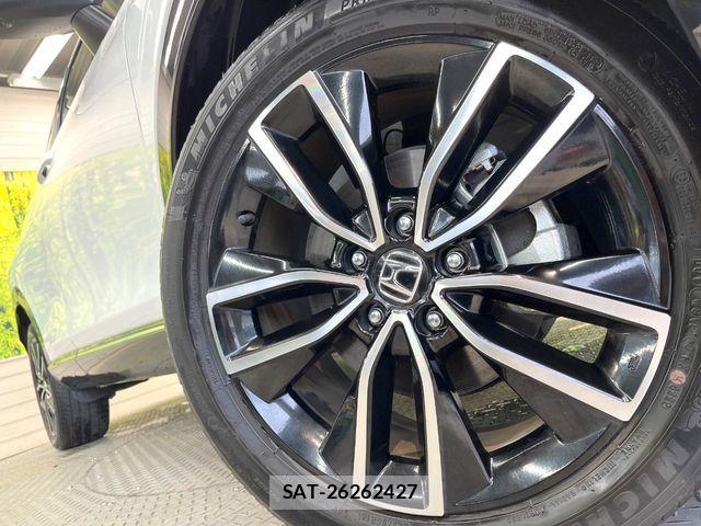 Honda VEZEL 2022-04 8832295-12