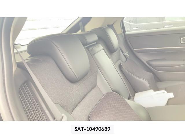 Honda VEZEL 2024-09 8832282-17