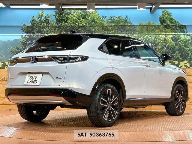 Honda VEZEL 2023-05 8832276-16